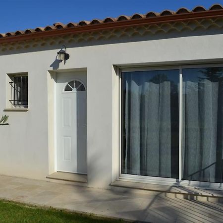 Joli Appartement Au Calme Entre Nimes Et Avignon Meynes 外观 照片
